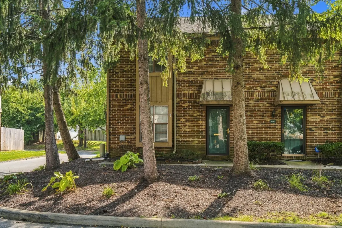 6159 Stornoway Drive S, Columbus, OH 43213 - #1