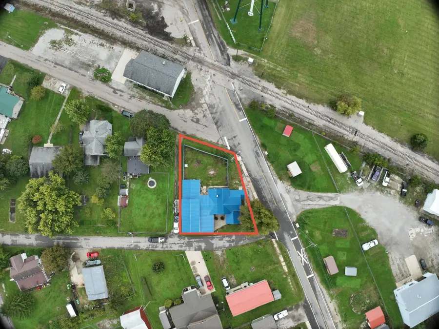 27 E High Street, Jeffersonville, OH 43128 - #2