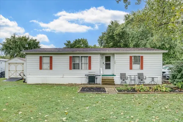 125 Woodfield Place, South Bloomfield, OH 43103