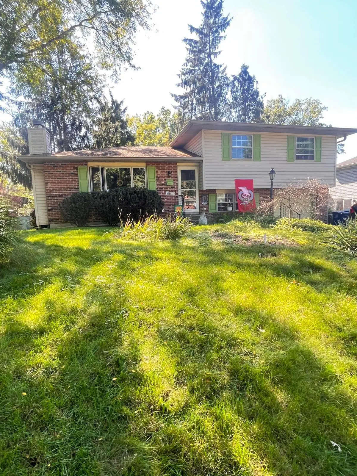 521 E Stanton Avenue, Columbus, OH 43214 - #1