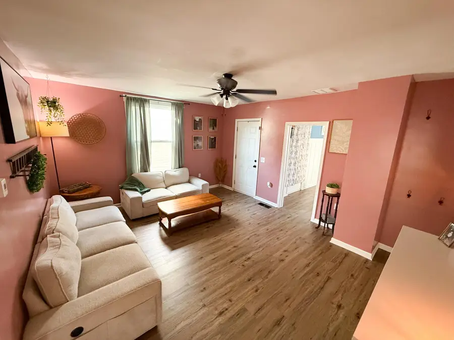 524 Garfield Avenue, Lancaster, OH 43130 - #3