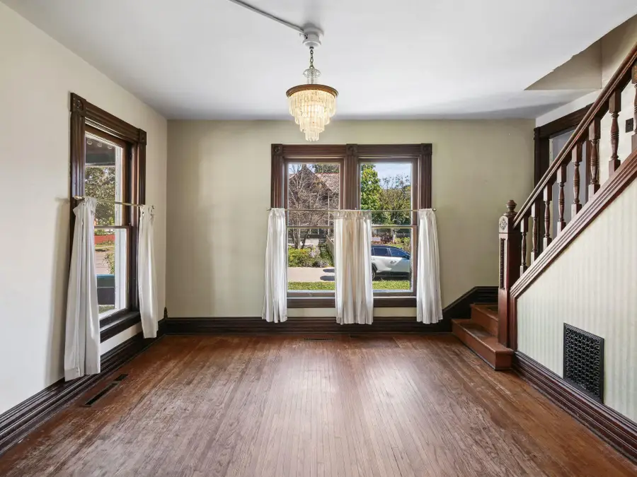 24 E Lincoln Avenue, Delaware, OH 43015 - #2