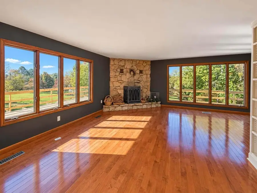 14123 N Liberty Road, Mount Vernon, OH 43050 - #3