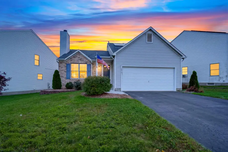 2058 Forestwind Drive, Grove City, OH 43123 - #3