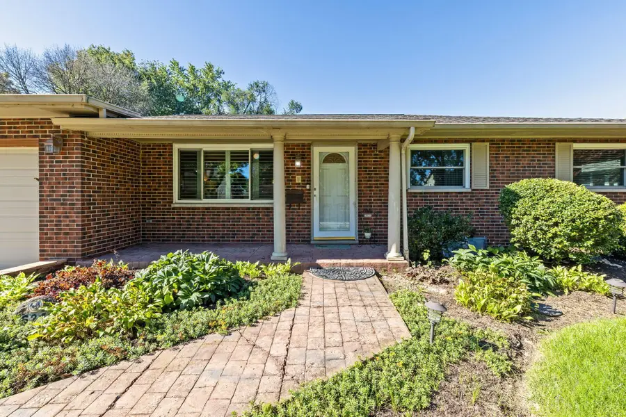 621 Old Coach Road, Westerville, OH 43081 - #2
