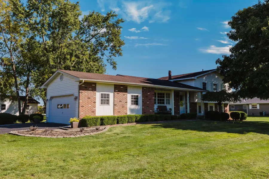4040 Chancellor Drive, Grove City, OH 43123 - #3