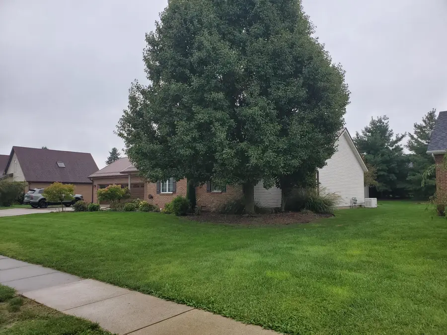1201 Farmington Lane, Washington Court House, OH 43160 - #2