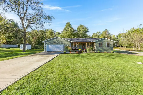 100 W Hiawatha Drive, Powell, OH 43065