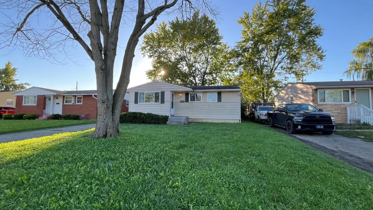 711 Holly Hill Drive, Columbus, OH 43228 - #1