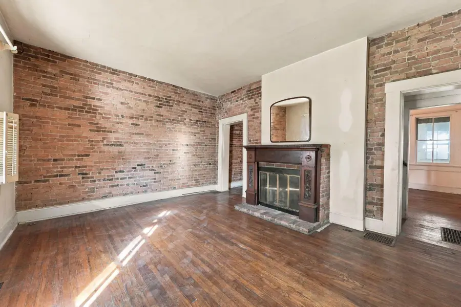 50 E Whittier Street, Columbus, OH 43206 - #3