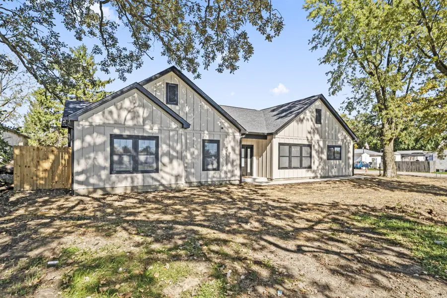 4694 Sullivant Avenue, Columbus, OH 43228 - #3