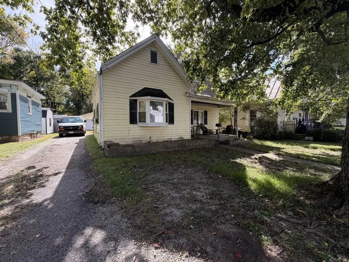 314 E Fancy Street, Blanchester, OH 45107 - #1