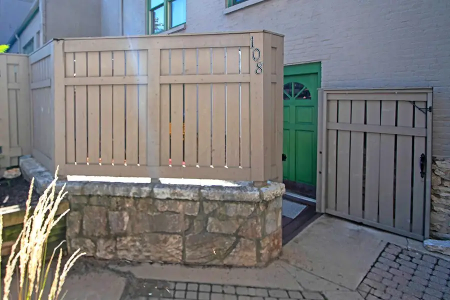 51 W Blenkner Street, Columbus, OH 43215 - #2