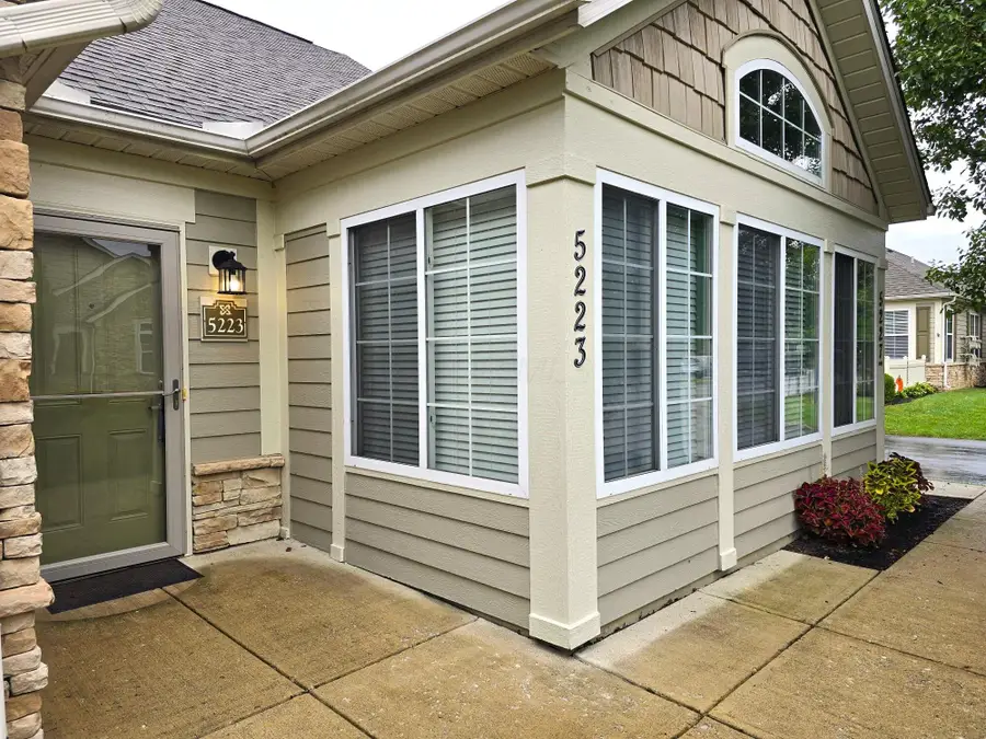 5223 Hayden Woods Lane, Hilliard, OH 43026 - #2