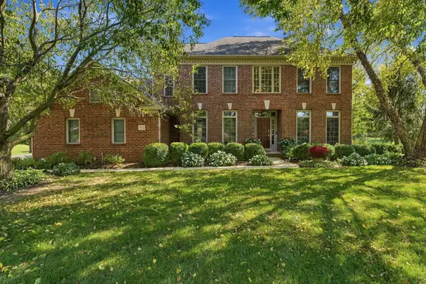 372 Ashmoore Circle E, Powell, OH 43065