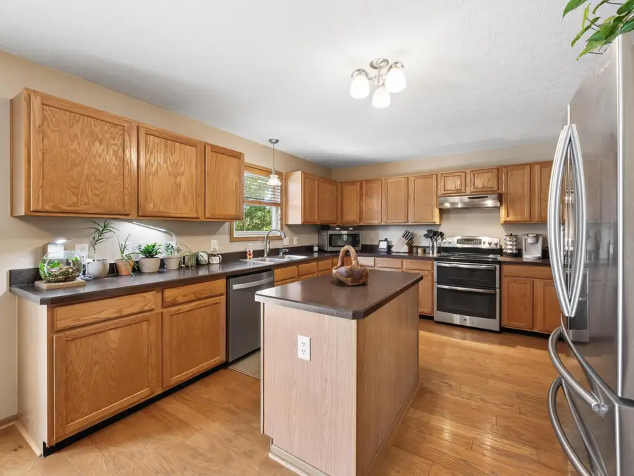 1727 Creekview Drive, Marysville, OH 43040 - #2