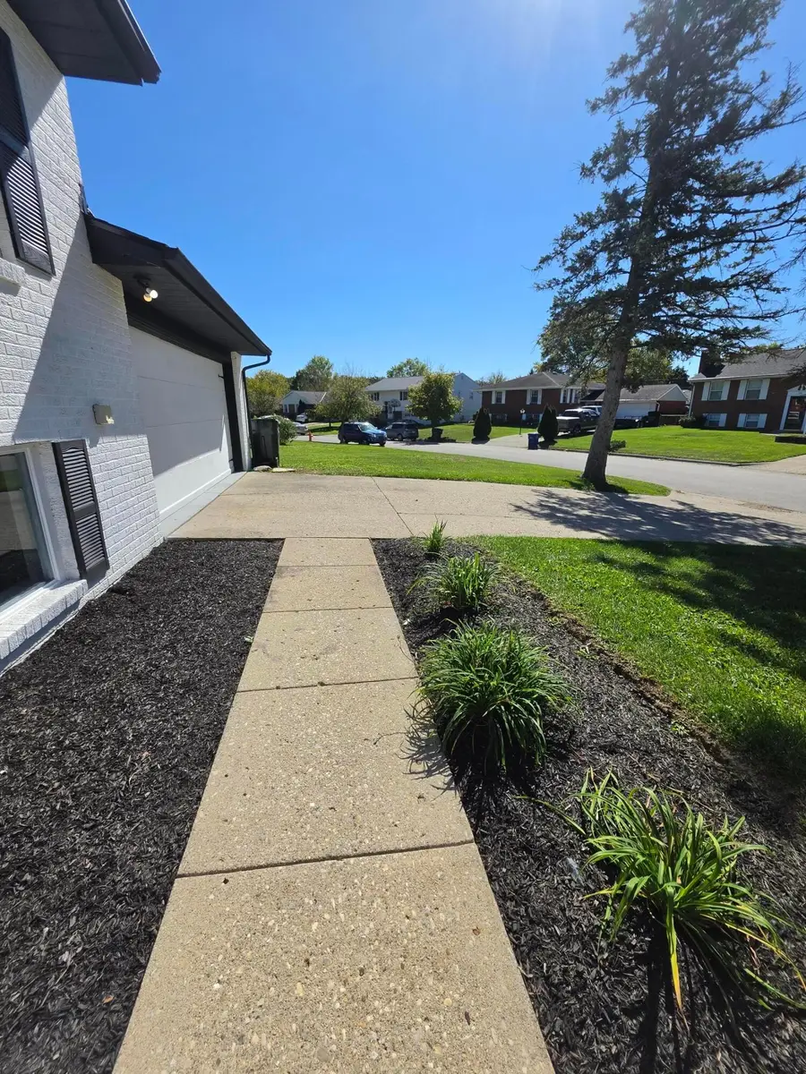 2870 Chesfield Drive, Columbus, OH 43204 - #3