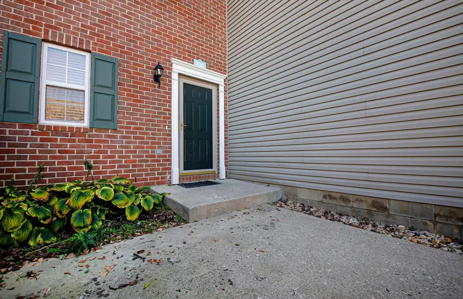 676 Spring Valley Drive, Lewis Center, OH 43035 - #3