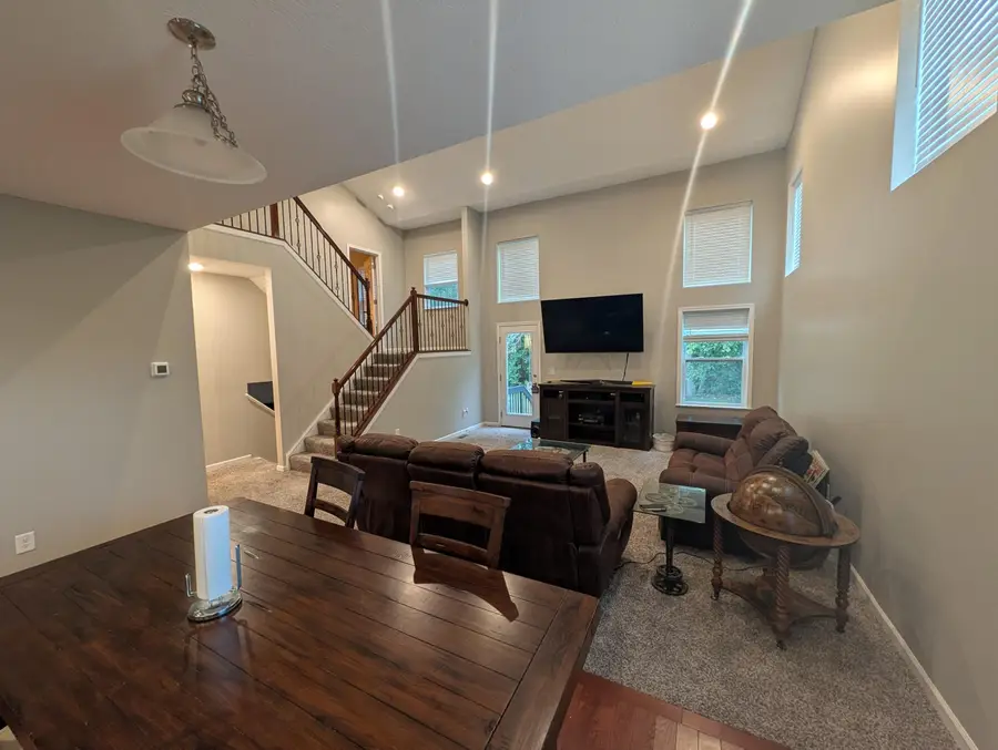 140 Delaware Drive, Delaware, OH 43015 - #3