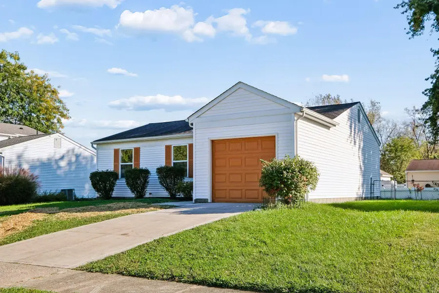 6607 Cedar Court W, Galloway, OH 43119 - #3