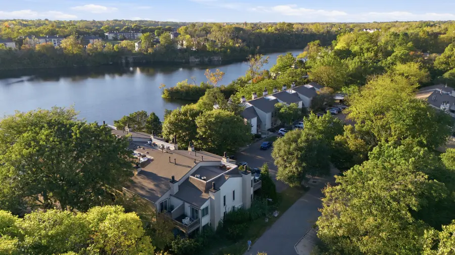 1301 Lake Shore Drive, Columbus, OH 43204 - #2