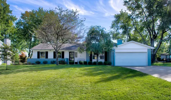 889 Lookout Point Drive, Columbus, OH 43235