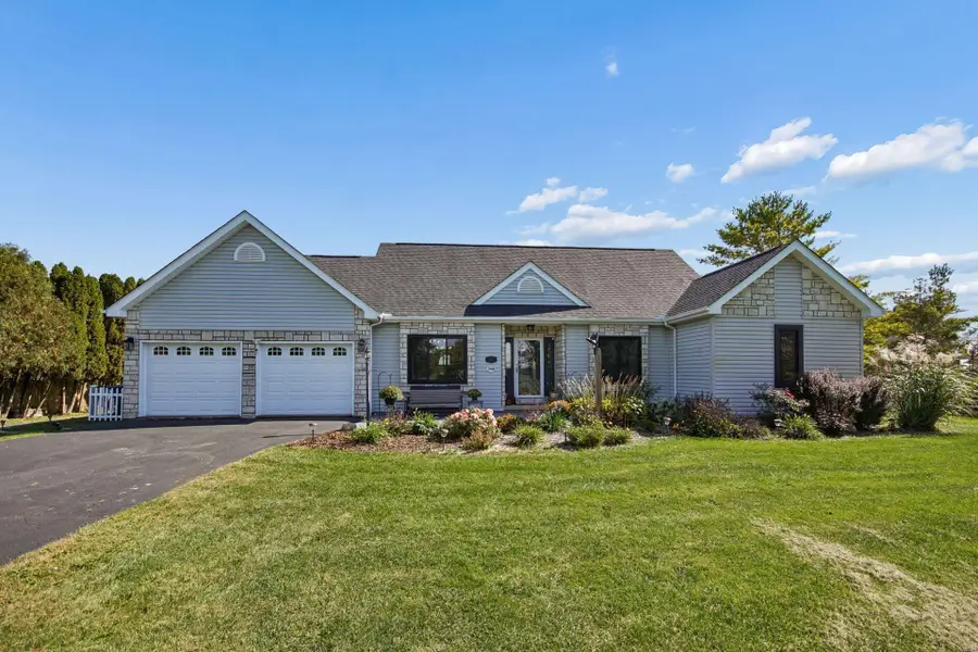 3166 Kropp Road, Grove City, OH 43123 - #3