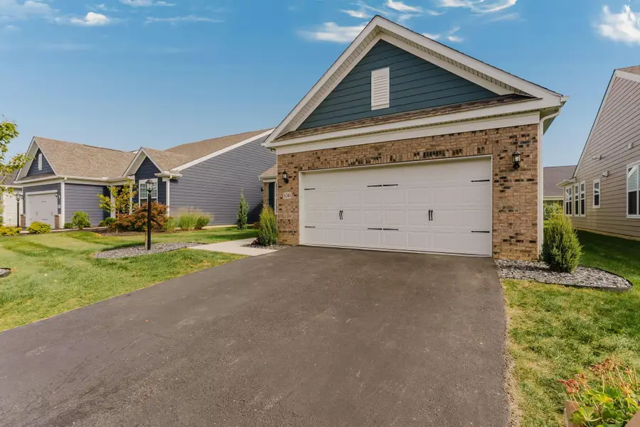 6249 Lawford Lane, Powell, OH 43065 - #3