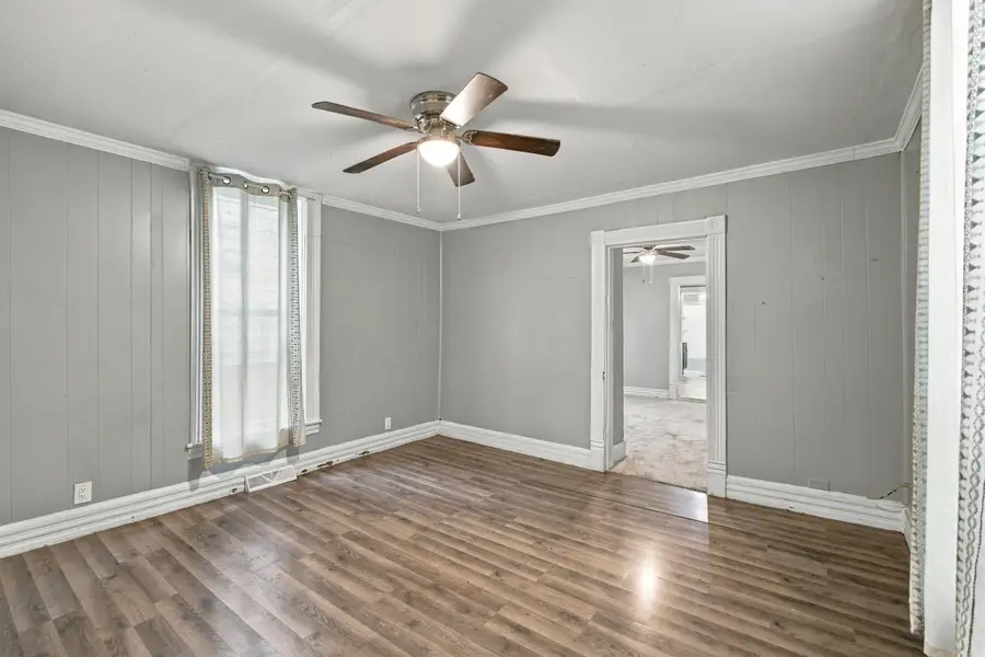 137 Logan Street, Circleville, OH 43113 - #3