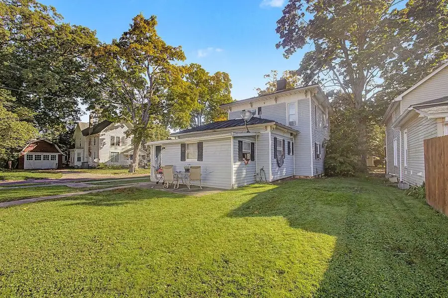 213 N Division Street, Mount Vernon, OH 43050 - #3