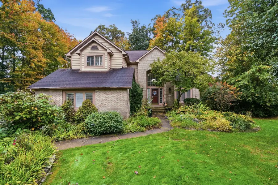 1237 Whispering Meadow Court, New Albany, OH 43054 - #2