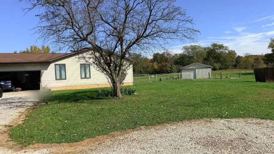 7083 State Route 188, Circleville, OH 43113 - #2