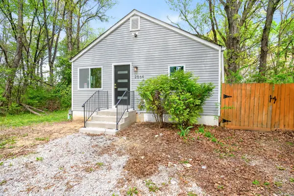 2564 Abington Road, Columbus, OH 43231