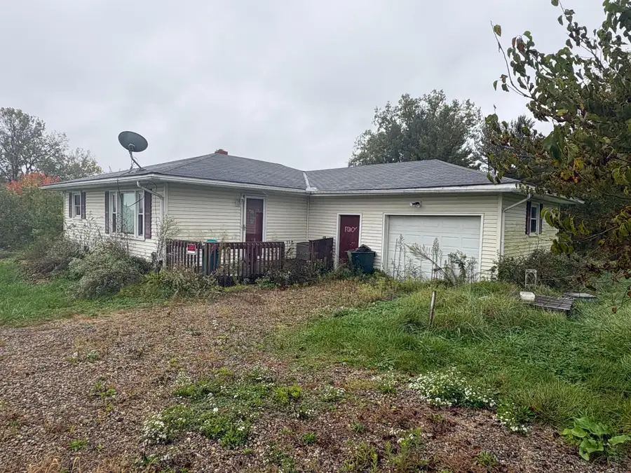 5796 Township Road, Fredericktown, OH 43019 - #2