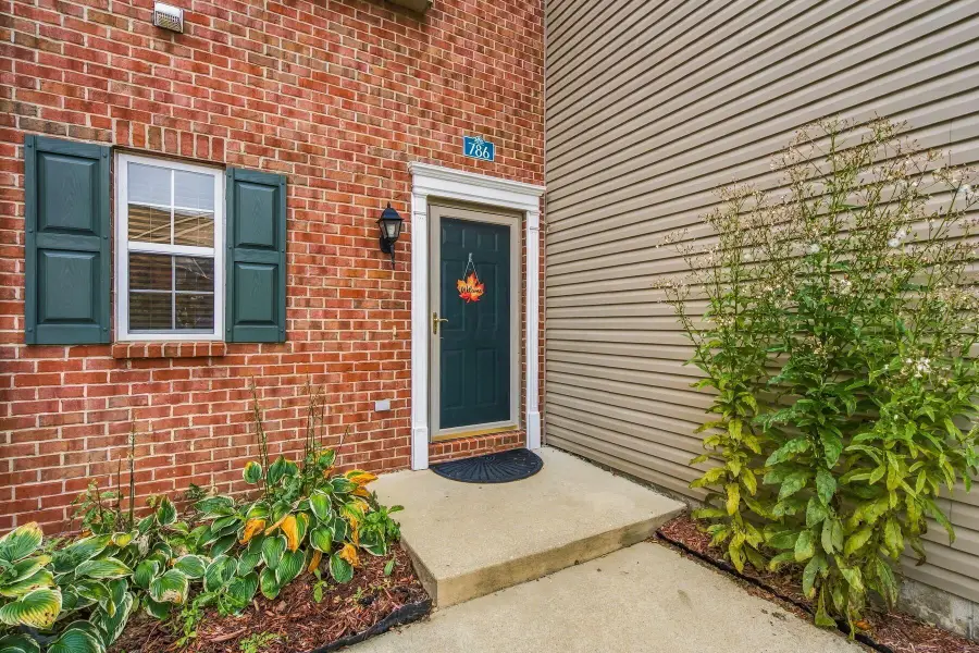 786 Spring Valley Drive, Lewis Center, OH 43035 - #2