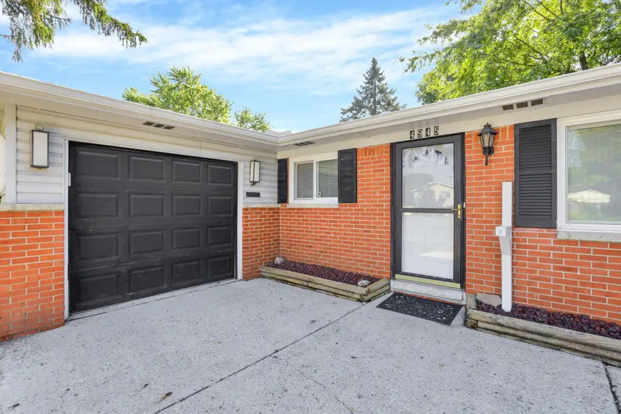 4945 Labelle Drive, Columbus, OH 43232 - #3