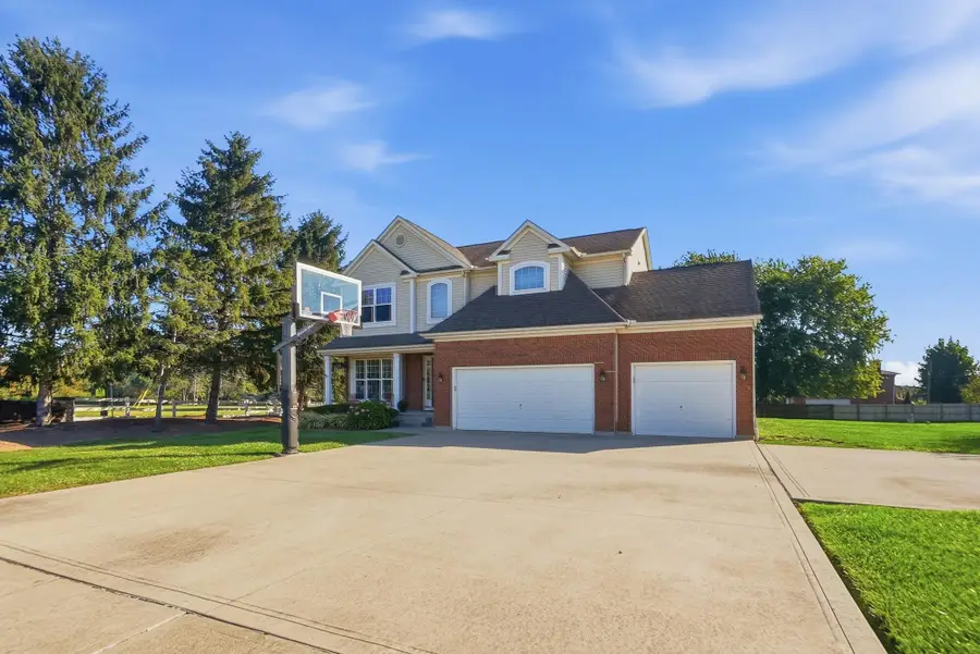 5264 Meadow Grove Drive, Grove City, OH 43123 - #2