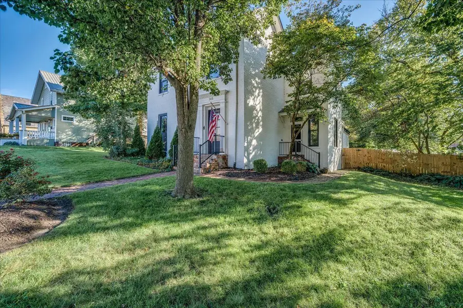 145 W Mound Street, Circleville, OH 43113 - #3