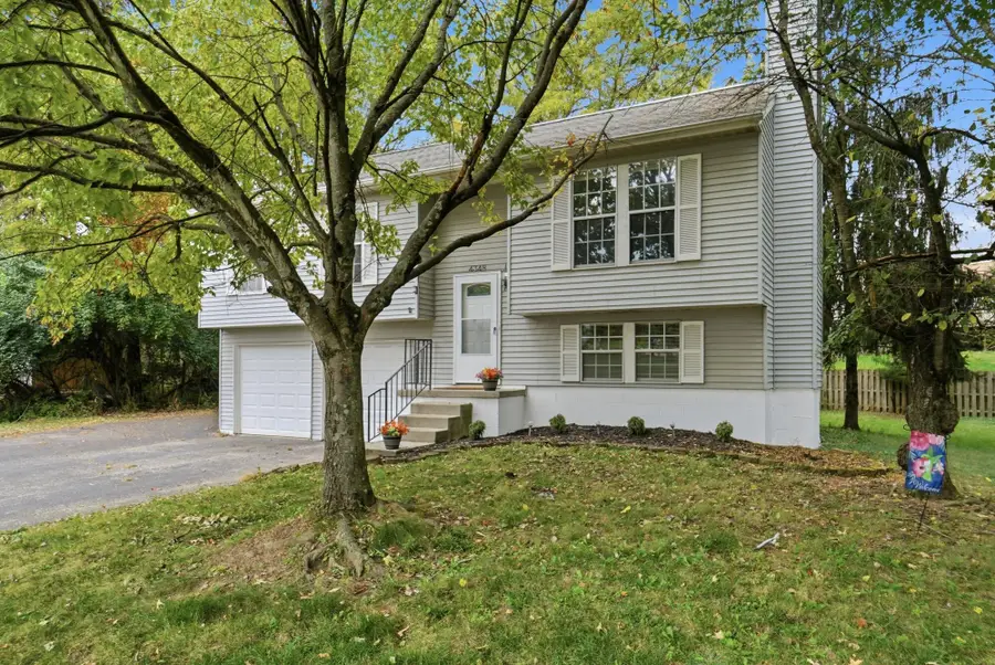 4348 Eagle View Court, Columbus, OH 43228 - #3
