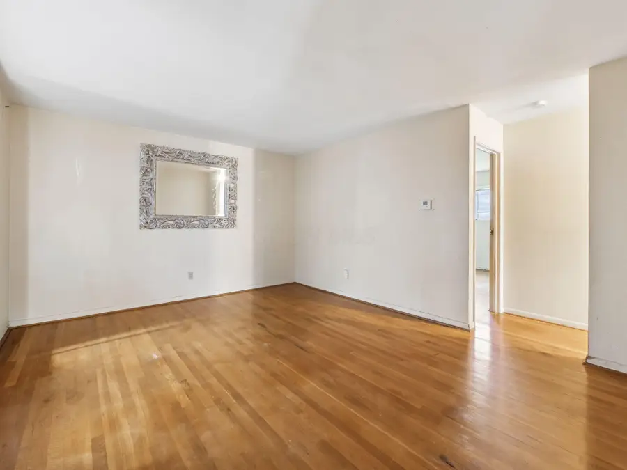 1045 N Cassady Avenue, Columbus, OH 43219 - #2