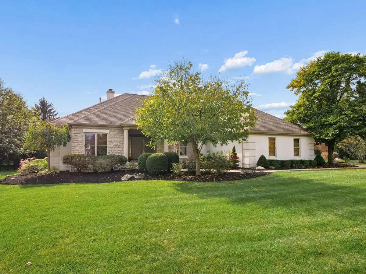 6161 Heritage Lakes Drive, Hilliard, OH 43026 - #1