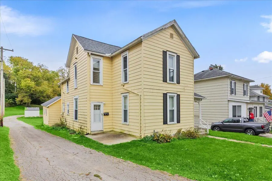 140 N Stanley Street, Bellefontaine, OH 43311 - #2