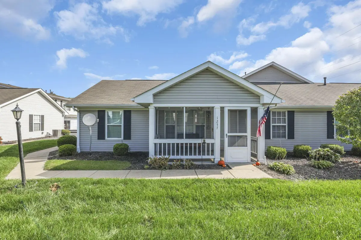 1257 Hillview Circle W, Newark, OH 43055 - #1