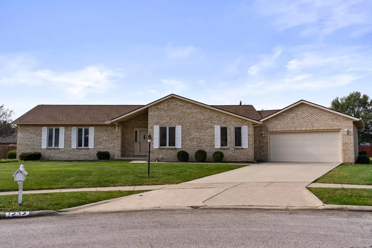 1545 Ojibwas Court, Grove City, OH 43123 - #1