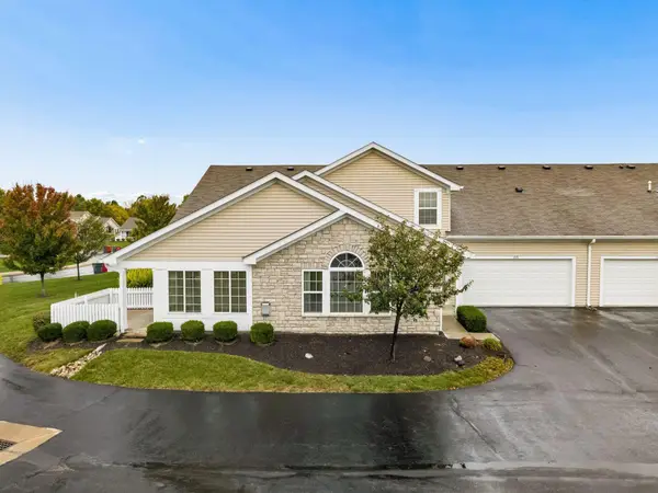 1717 Chestnut Farms Loop, Grove City, OH 43123