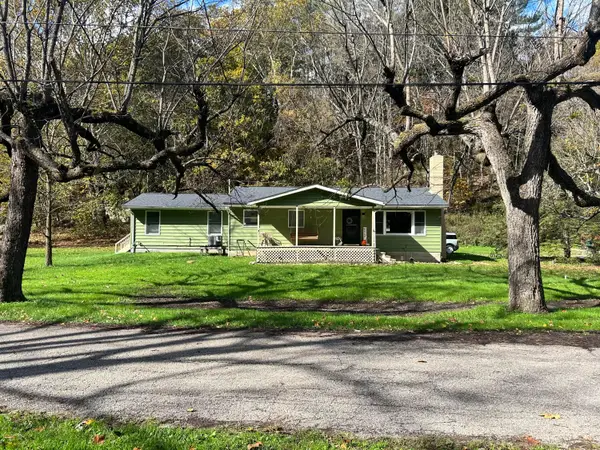 8875 Main Street Se, Corning, OH 43730