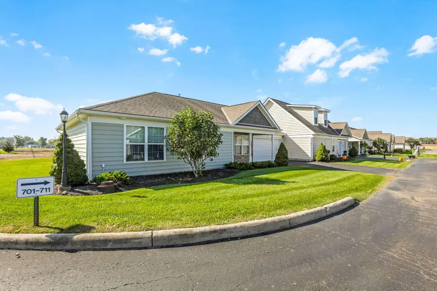 703 Cumberland Meadows Circle, Hebron, OH 43025 - #2