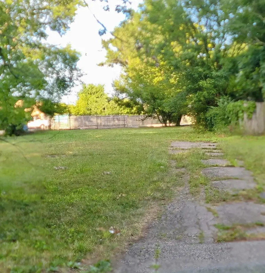 652 Beechwood Avenue, Columbus, OH 43213 - #2