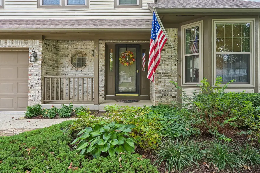750 Montmorency Drive E, Pickerington, OH 43147 - #2