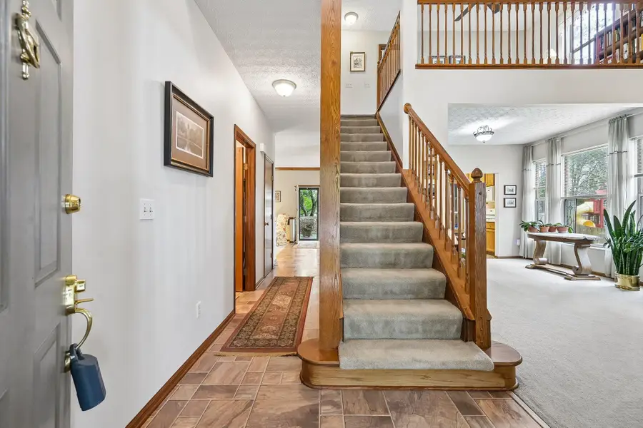 750 Montmorency Drive E, Pickerington, OH 43147 - #3